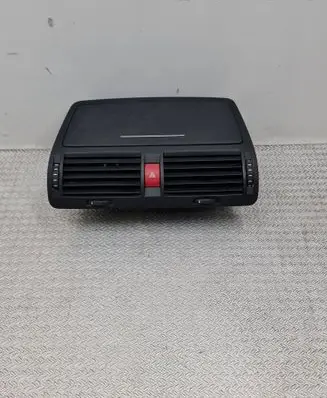 Skoda Octavia Mk2 (1Z) Dash center air vent grill 1Z0820951 A3112