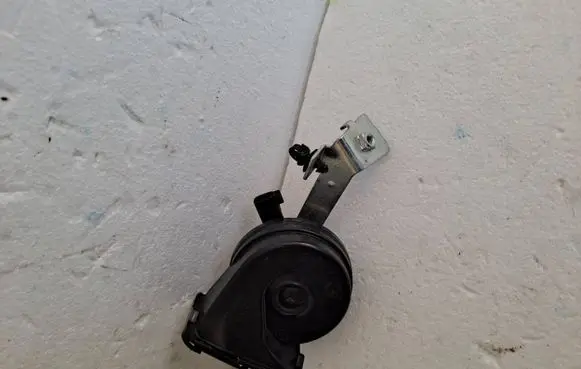 Ford Focus Horn signal