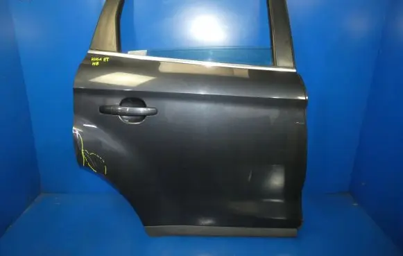 Ford Kuga I Rear door