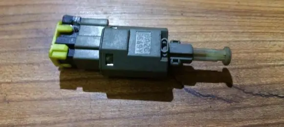 Mazda 626 Brake pedal sensor switch ga2c6649y