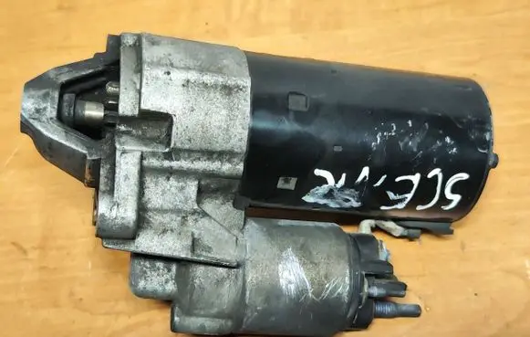 Renault Scenic III - Grand scenic III Starter motor 1005831666