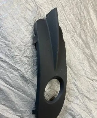 Volvo C70 Front fog light trim/grill 09466545