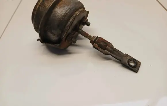 Volkswagen Golf V Turbo system vacuum part 