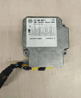 Volkswagen PASSAT B5.5 Airbag control unit/module 1C0909605F 5WK43131