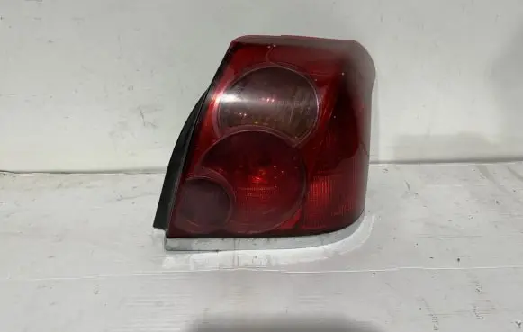 Toyota Avensis T250 Rear/tail lights