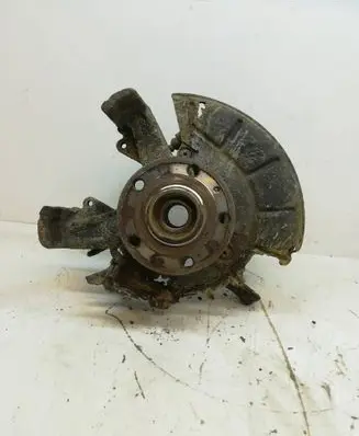Volkswagen Golf V Front wheel hub