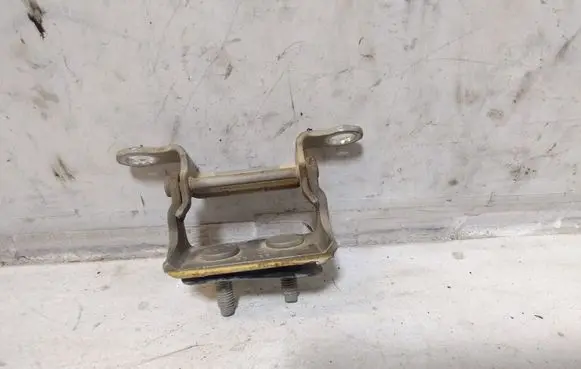 Volvo V50 Tailgate/trunk/boot hinge 30716263