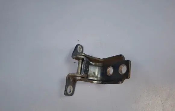 Mazda CX-5 Rear door lower hinge