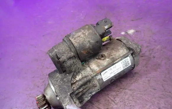 Volkswagen PASSAT CC Starter motor 02E911023Q