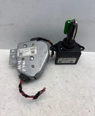 Audi A6 S6 C6 4F Engine ECU kit and lock set 33301301 4F0909131 4F0910131