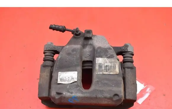 Peugeot 2008 I Front brake caliper