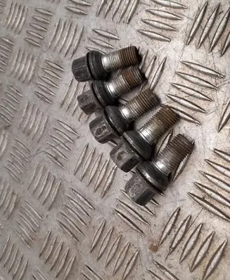 Audi A8 S8 D4 4H Nuts/bolts 