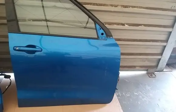 Suzuki Swift III Front door MK8