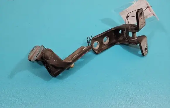 Front door hinge set