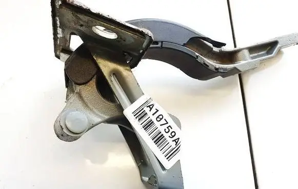 Saab 9-5 Tailgate/trunk/boot hinge