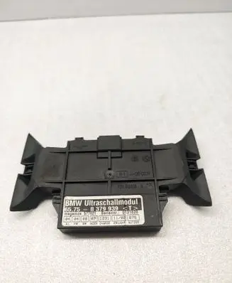 BMW 5 E39 Ultrasonic Sensor 8379939 70102018 0131620