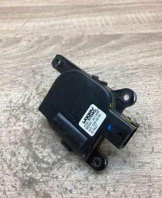 Hyundai i30 Air flap motor/actuator D332AG7AA