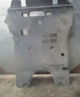 Engine splash shield/under tray