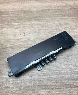 Audi A6 S6 C6 4F Aerial antenna amplifier 4F9035225D 178084 07S