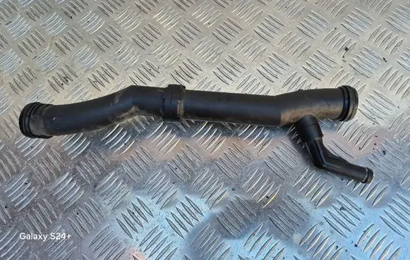 Volkswagen Golf Plus Engine coolant pipe/hose 03C121065F