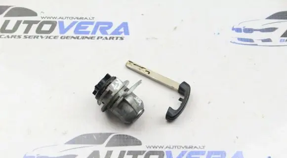 BMW 5 F10 F11 Front door lock (next to the handle) 