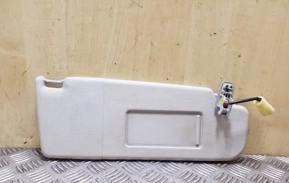 Volkswagen Polo V 6R Sun visor