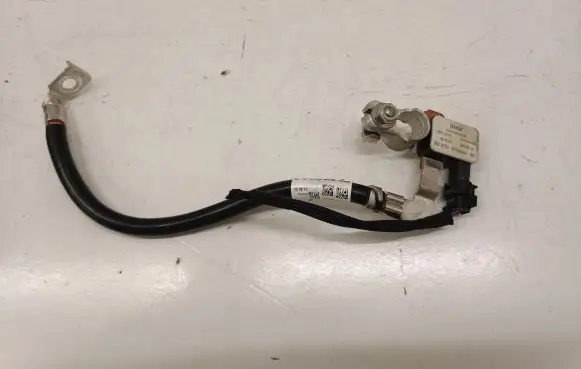 BMW 5 G30 G31 Negative earth cable (battery) 8736083