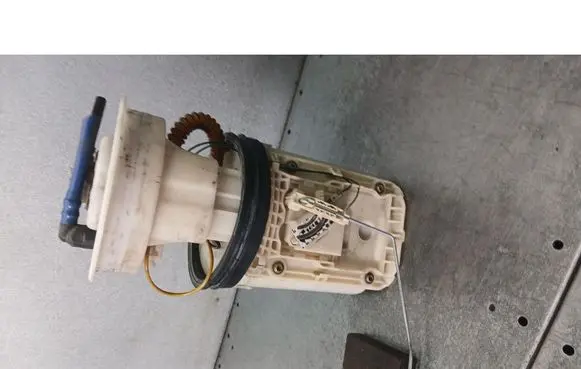 Volkswagen Polo III 6N 6N2 6NF In-tank fuel pump 6N0919051N