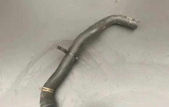 Land Rover Range Rover Sport L320 Engine coolant pipe/hose AH228584AC