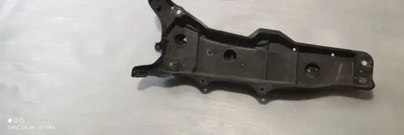 Volvo XC90 Fender mounting bracket 31391778