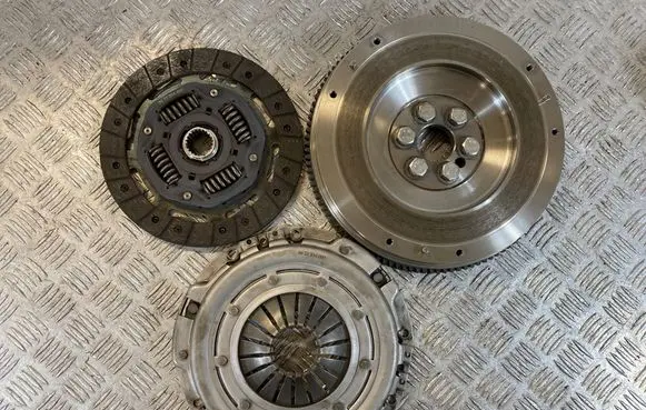 BMW 3 E90 E91 Clutch set kit 