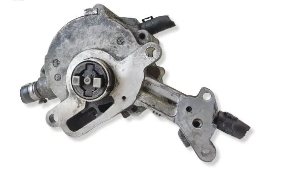 Volkswagen PASSAT B5.5 Vacuum pump 038145209C