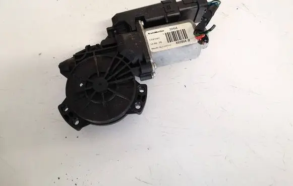 KIA Ceed Front door window regulator motor 402054d