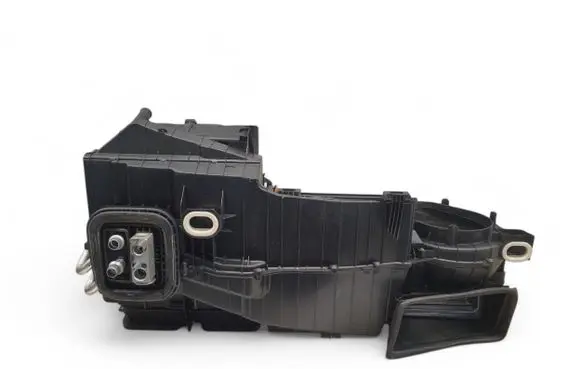 Mercedes-Benz GLA W156 X156 Interior heater climate box assembly A2468301702
