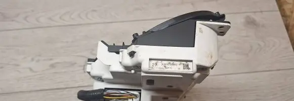 Lexus IS 200-300 Speedometer (instrument cluster) 2574406462 8380030M10