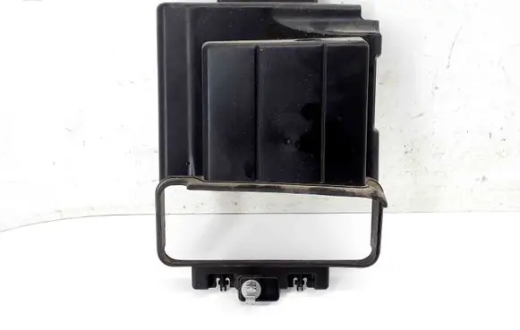 Renault Captur II Intercooler air guide/duct channel 215584376R