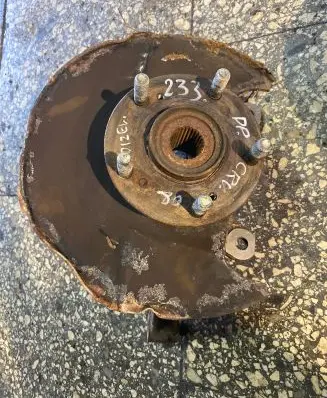 Honda CR-V Front wheel hub