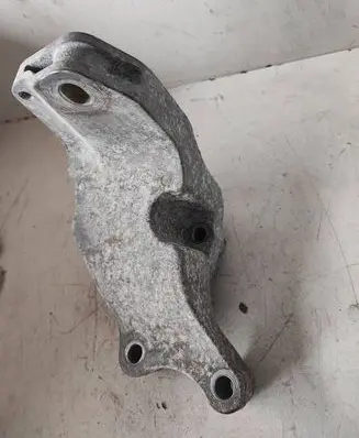 Ford Mustang VI Engine mounting bracket FR3C6037CA