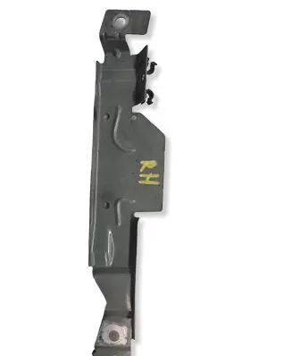 Volvo S90, V90 Fender mounting bracket 