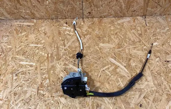 Porsche Macan (95B) Tailgate window lock/catch/latch 8k0839015f