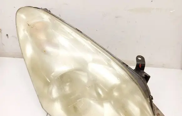 Toyota Corolla Verso AR10 Headlight/headlamp 7357230400