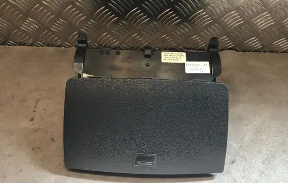Mercedes-Benz C W204 Screen/display/small screen A2046801231