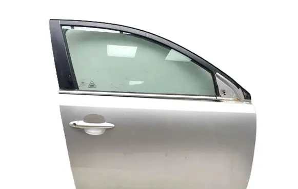 KIA Sportage Front door 