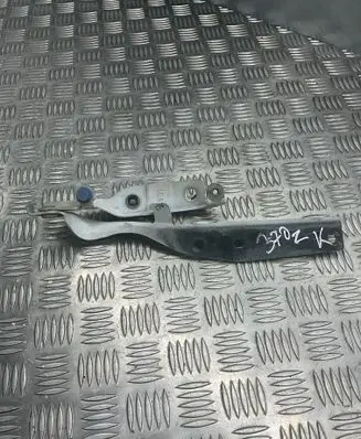 Nissan 370Z Engine bonnet/hood hinges 