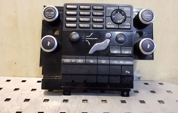 Volvo XC60 Climate control unit 30782904