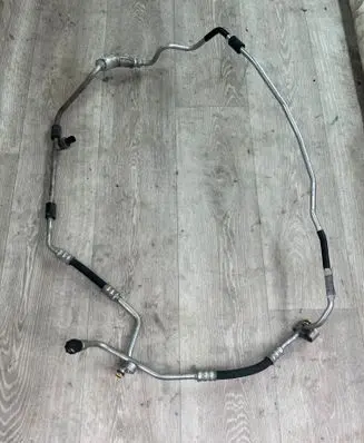BMW 1 E82 E88 Air conditioning (A/C) pipe/hose 9133064 64509133064