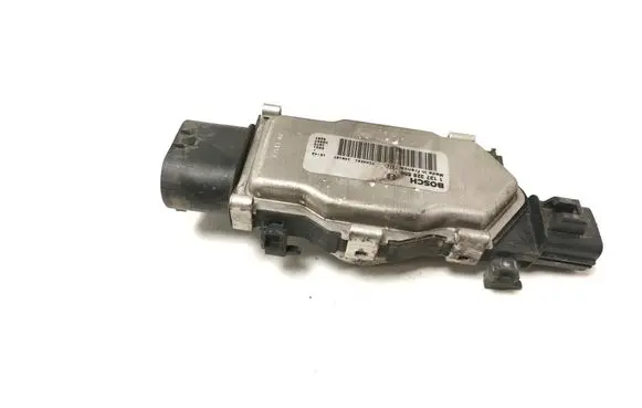 Mercedes-Benz B W246 W242 Coolant fan relay 1137328656