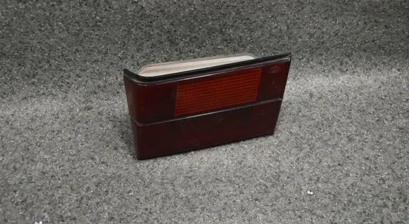 BMW 5 E34 Tailgate rear/tail lights 1379398R