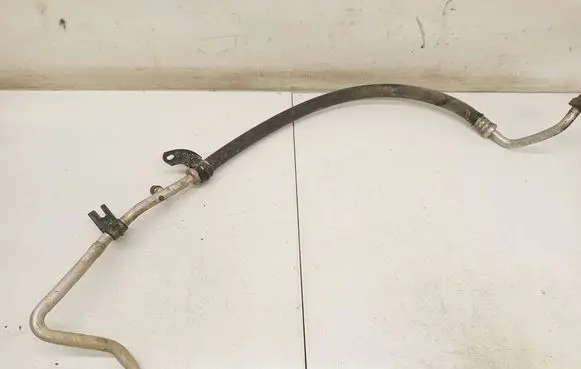 Toyota Avensis T250 Air conditioning (A/C) pipe/hose 