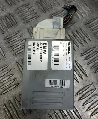 BMW X5 E70 Air suspension control unit module (rear) 6793163 4461500510 0458304